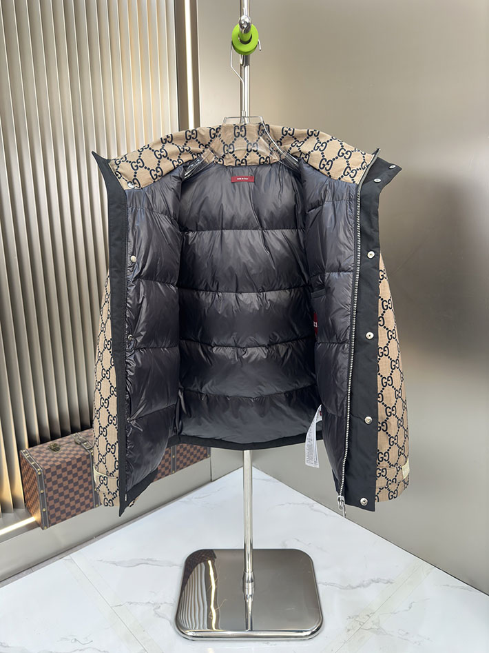 グッチ 服 アウトレット GUCCI 2025新作 GGコットンキャンバス ダウンジャケット 2525385 GUCCI ダウンジャケット メンズ - 画像 (3)
