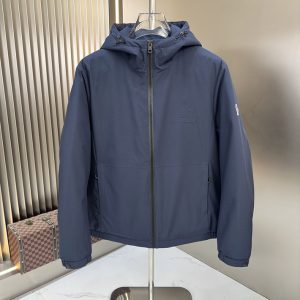 時代遅れ コート 2025 メンズ