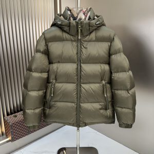 バーバリー ジャケット コーデ