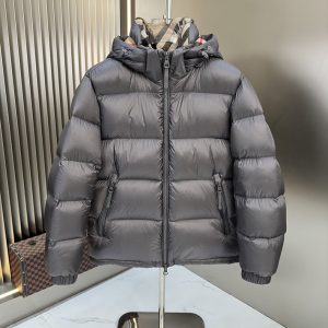 バーバリー ジャケット コーデ