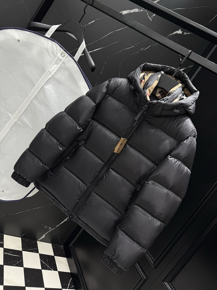 最高級バーバリースーパーコピー BURBERRY リバーシブル チェック フーデッド ダウンジャケット ブラック 2525409 バーバリー アウトレット店舗 - 画像 (9)
