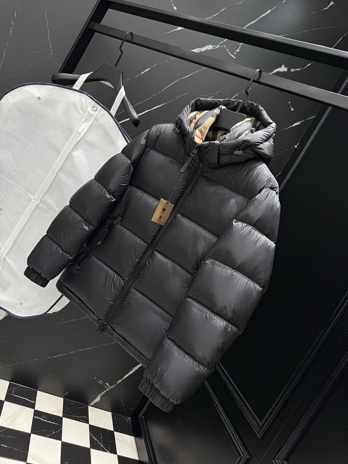 最高級バーバリースーパーコピー BURBERRY リバーシブル チェック フーデッド ダウンジャケット ブラック 2525409 バーバリー アウトレット店舗 - 画像 (8)