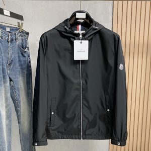 モンクレール ナイロン ジャケット 人気