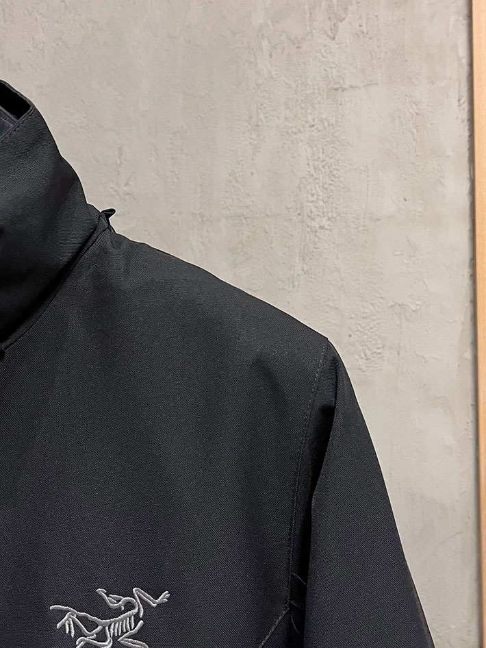 アークテリクス マウンテンパーカー ARC’TERYX アトム フーディ ナイロンジャケット ブラック 2525684 アークテリクス 女子 コーデ - 画像 (7)