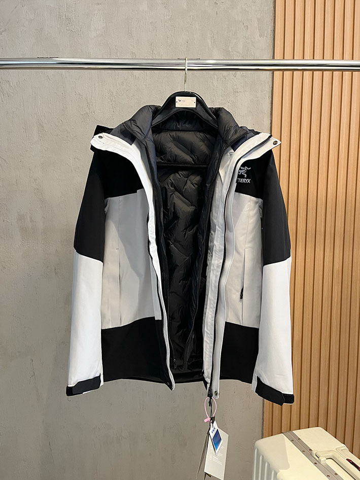 アークテリクス マウンテンパーカー ARC’TERYX アトム フーディ ナイロンジャケット ブラック/ホワイト 2525688 アークテリクス 女子 コーデ - 画像 (5)