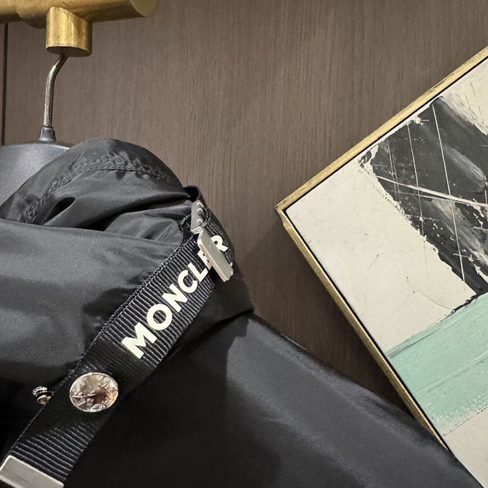 最高級モンクレールスーパーコピー MONCLER 2WAY ライトジャケット 薄手ジャケット ブラック 2525753 モンクレール ライトジャケット - 画像 (6)