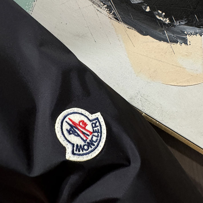 最高級モンクレールスーパーコピー MONCLER 2WAY ライトジャケット 薄手ジャケット ブラック 2525753 モンクレール ライトジャケット - 画像 (4)