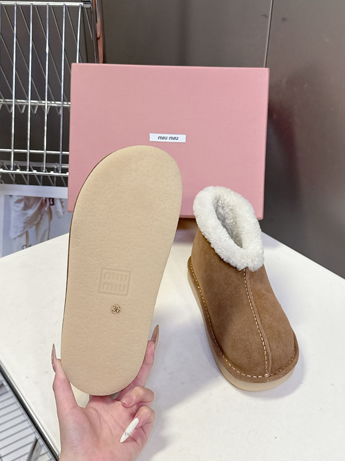 最高級MiuMiuスーパーコピー ミュウミュウ スエードxシアリング ミュール 5R514E 2627062 Miumiu ムートン シューズ - 画像 (5)