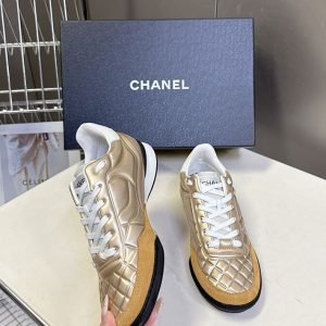 シャネル スニーカー レディース
