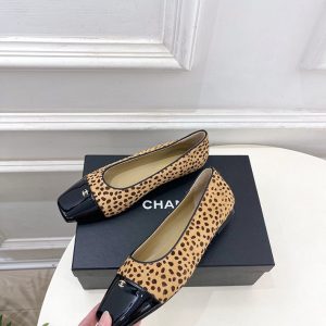 シャネル パンプス 定番