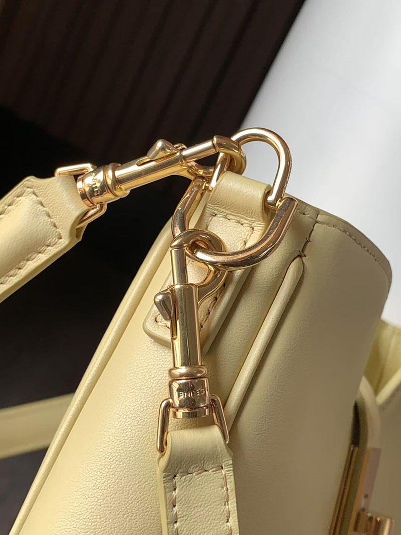 最高級セリーヌスーパーコピー CELINE スモール カミーユ 16(セーズ)ソフト バッグ スプリングイエロー 120693FX9.11SS - 画像 (5)