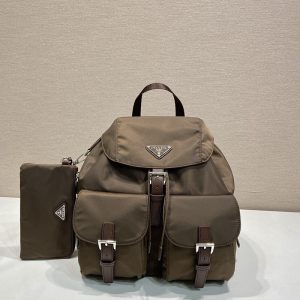 プラダ バック パック ナイロン