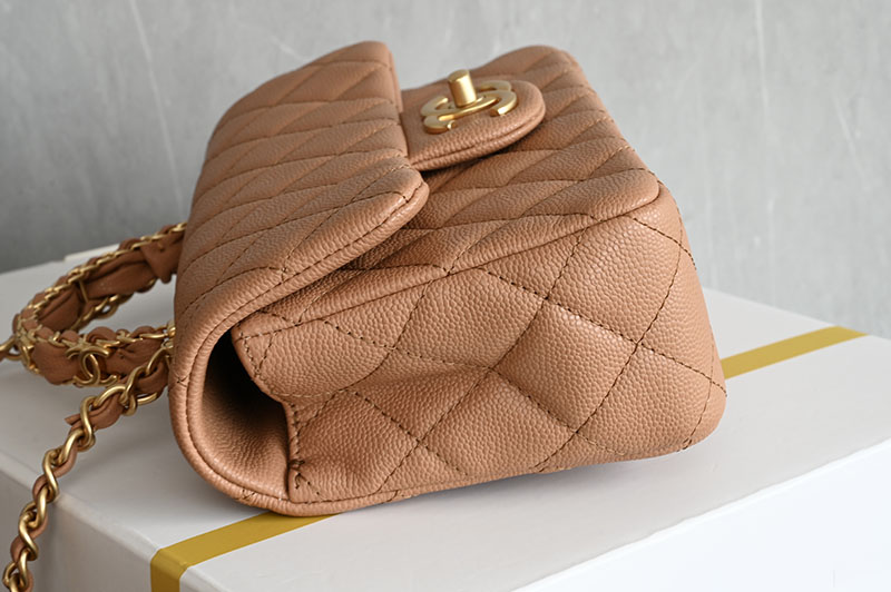 シャネル 新作バッグ 2026 CHANEL マトラッセ CCマーク ココマーク ミニバッグ モカベージュ AS5701 B21431 NZG77 シャネル バッグ マトラッセ - 画像 (7)