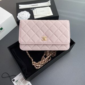 シャネル チェーンウォレット 定価