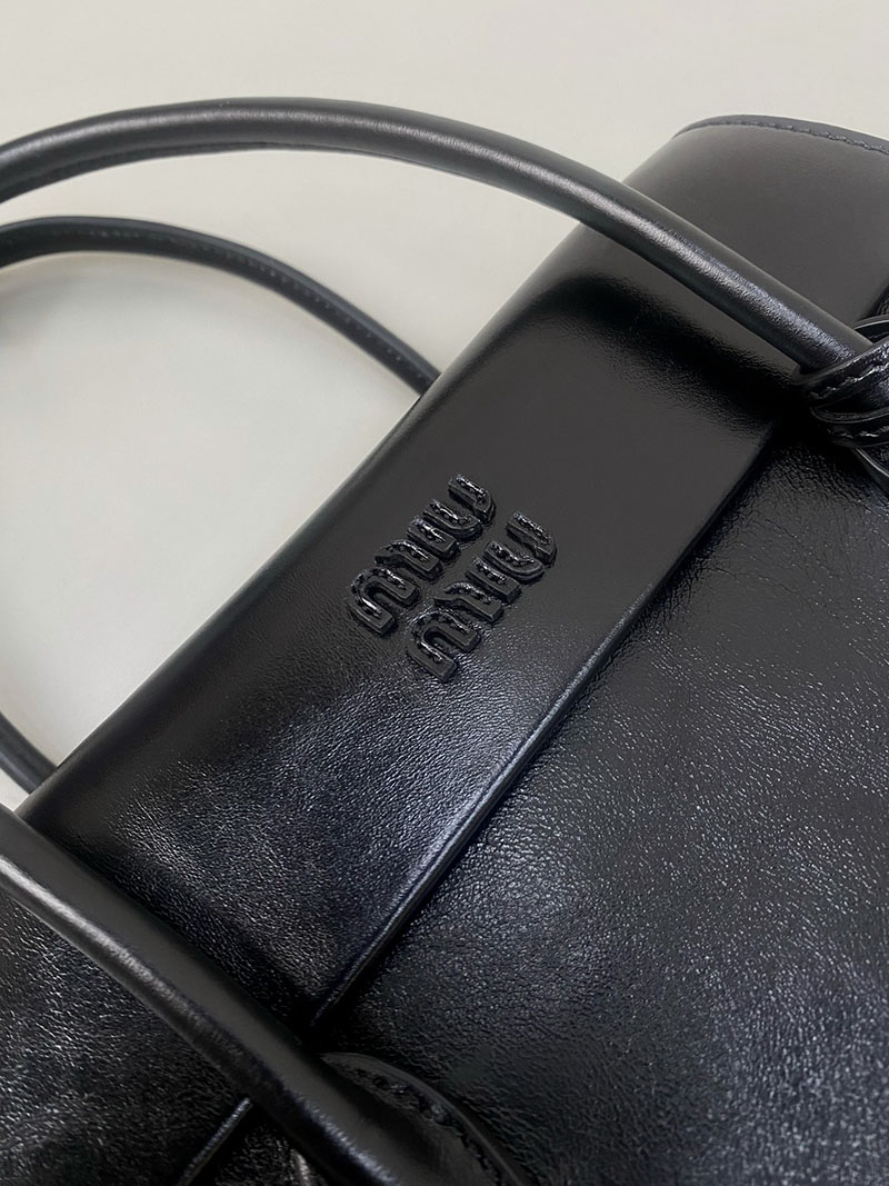 最高級MiuMiuスーパーコピー ミュウミュウ ソリテール シャイニーレザー バッグ 5BA302_US0_F0002_V_OWO ミュウミュウ ボストンバッグ - 画像 (6)