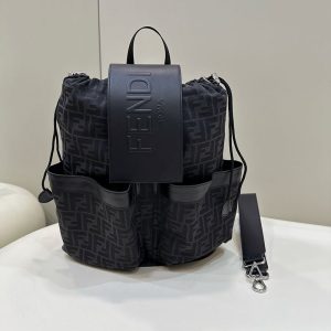 フェンディ リュック アウトレット