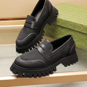 グッチ ローファー メンズコーデ