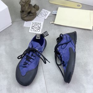 ロエベ スニーカー 新作