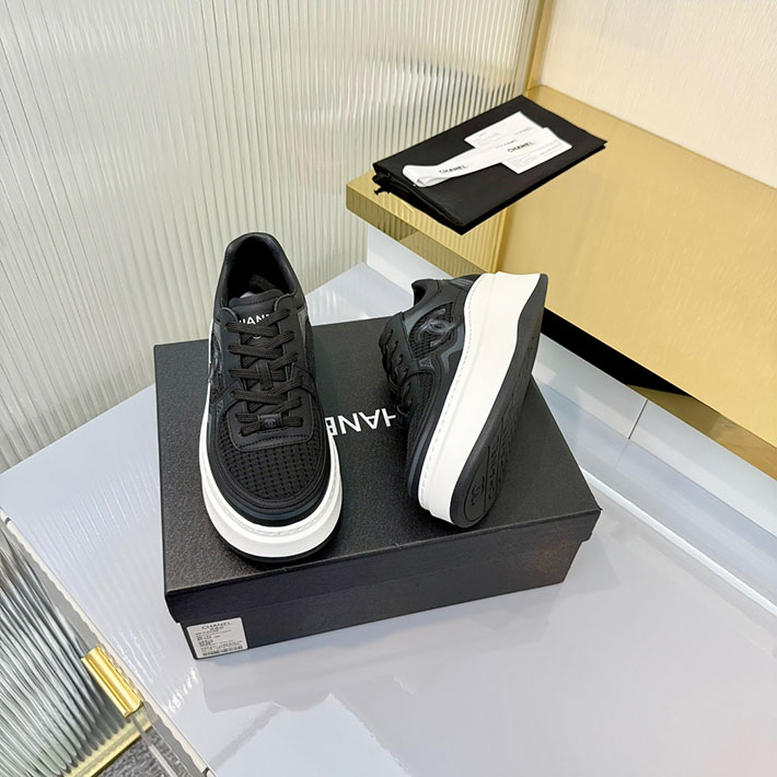 スニーカー レディース おしゃれ 50代