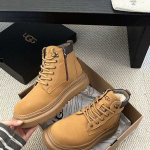 ugg スニーカー アウトレット