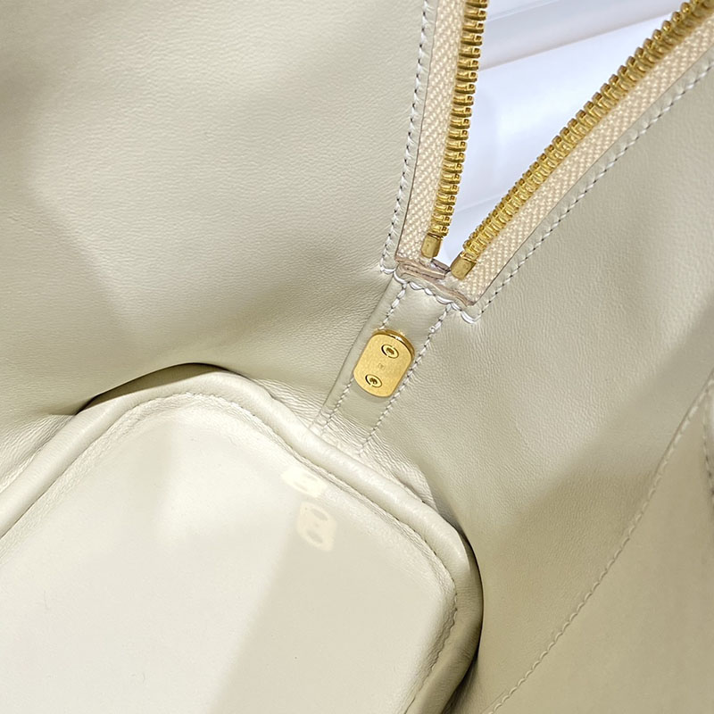 エルメス ボリード バッグ HERMES ボリード1923 25 クレ ヴォーエプソン ゴールド金具 2627407 ボリード1923 25 定価 - 画像 (3)