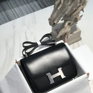 コンスタンス 24 定価
