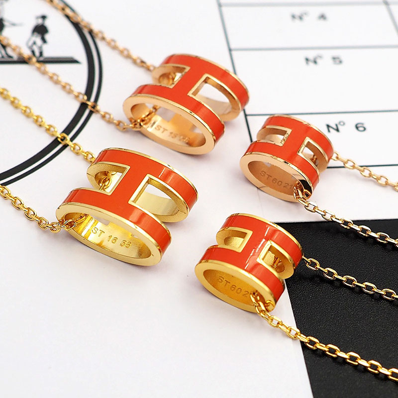 エルメス HERMES ミニ ポップアッシュ ポップH ネックレス オレンジ シャンパンゴールド金具 2627454 ポップh ネックレス 定価 - 画像 (5)