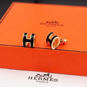 エルメス ポップH ピアス 人気色