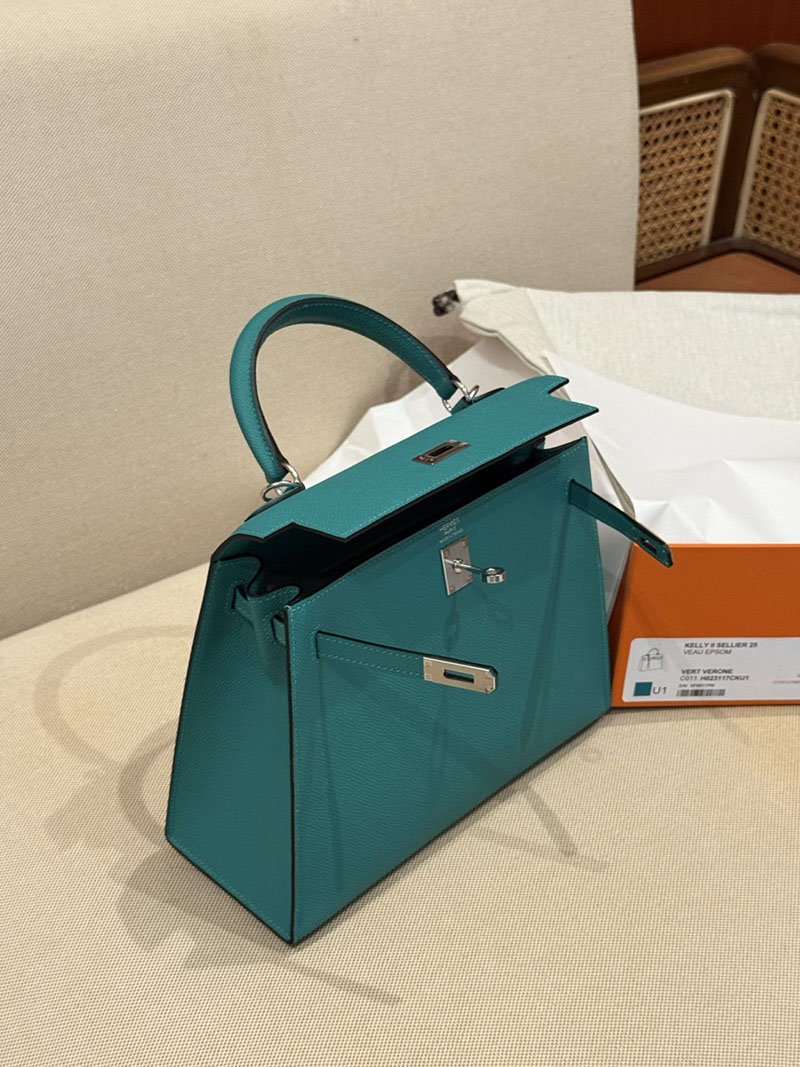 エルメス ケリー25 定価 HERMES ケリー25 外縫い ヴェールヴェロン ヴォーエプソン シルバー金具 2627494 エルメス専門店 おすすめ - 画像 (16)