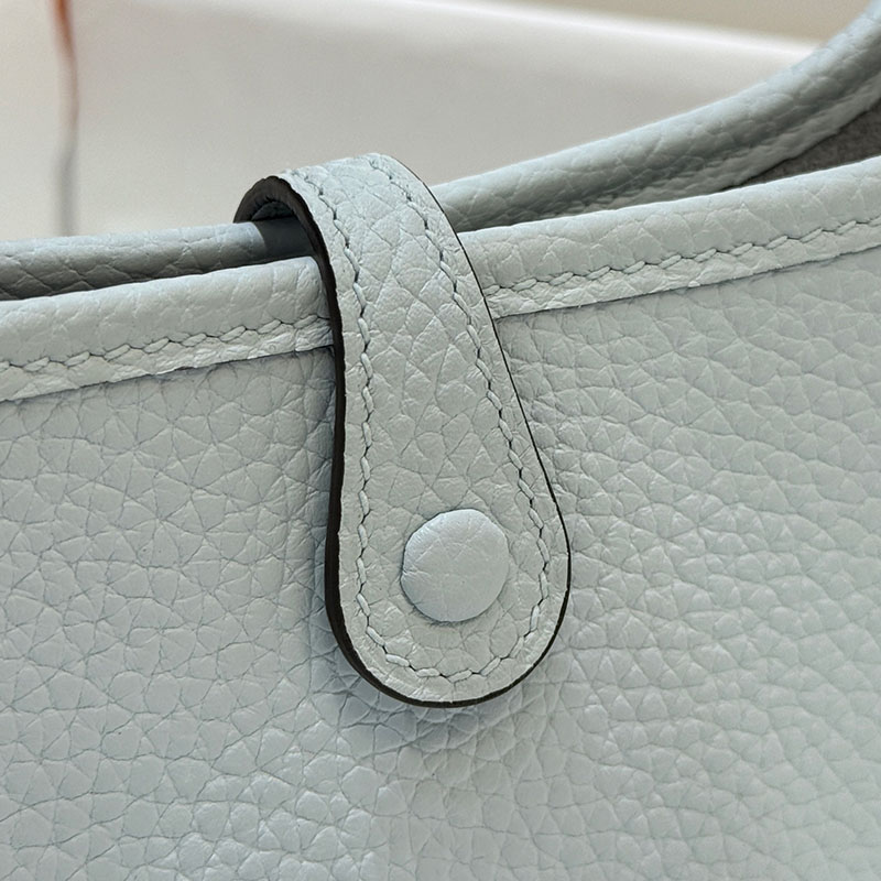 エルメス エヴリン 定価 HERMES エヴリン TPM ブルーラン トリヨンクレマンス シルバー金具 2627662 エルメス 海外通販 - 画像 (3)