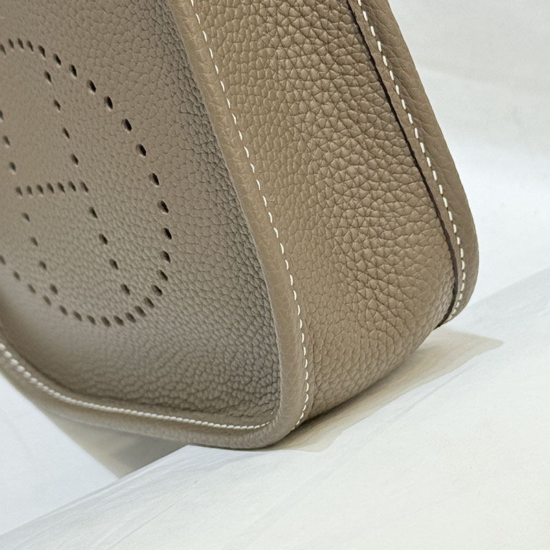 エヴリン アマゾーヌ 16 HERMES エヴリン TPM エトゥープ トリヨンクレマンス シルバー金具 2627669 エルメス 海外通販 - 画像 (2)