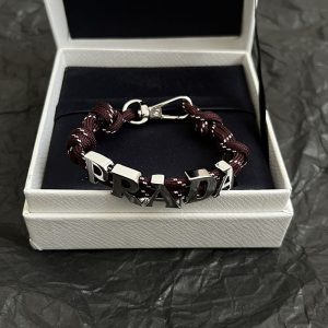 プラダ ブレスレット メンズ