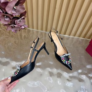 ヴァレンティノ パンプス アウトレット