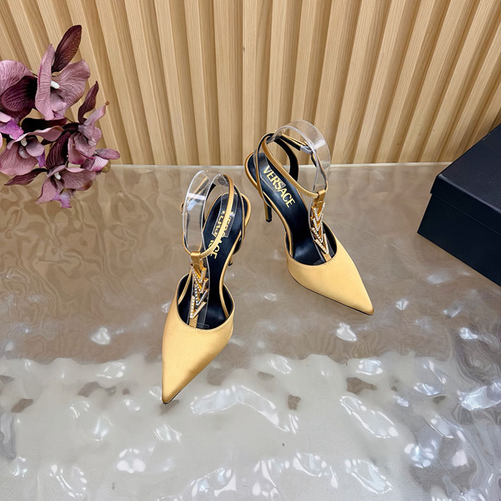 最高級ヴェルサーチェスーパーコピー VERSACE セーフティ ピン キトン ヒール パンプス 2628232 ヴェルサーチ 靴 レディース - 画像 (4)