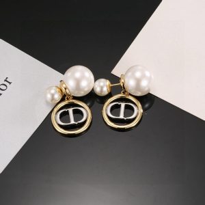 もらって 嬉しいピアス ブランド