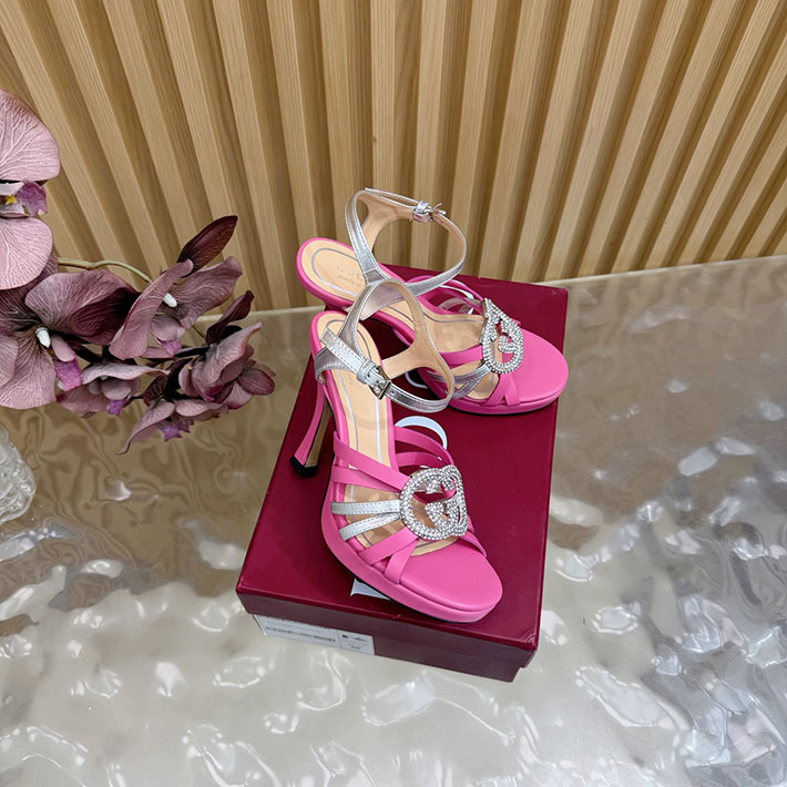 グッチ直営アウトレット店 GUCCI 105mm pump with crystal Interlocking G 2628317 グッチ アウトレット専売品 - 画像 (2)