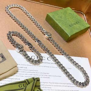 グッチ ブレスレット メンズ