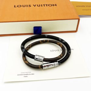 ルイヴィトン ブレスレット レザー