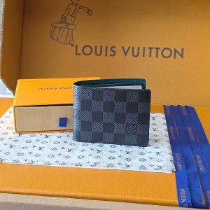 ルイヴィトン 財布 二つ折り 小銭入れあり
