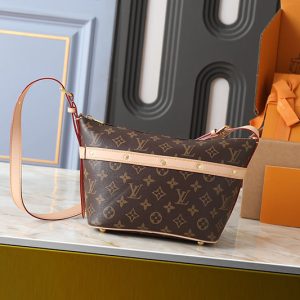ルイヴィトン 斜 めがけ モノグラム