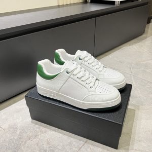 スニーカー 安い ブランド
