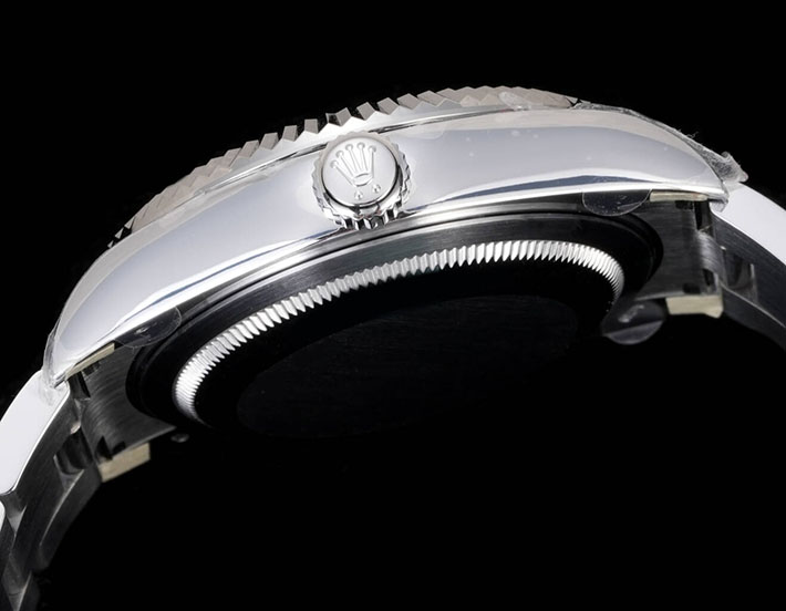 最高級ロレックススーパーコピー ROLEX Sky Dweller スカイドゥエラー ブライトブルー 2630142 ロレックス スカイドゥエラー ブルー - 画像 (4)