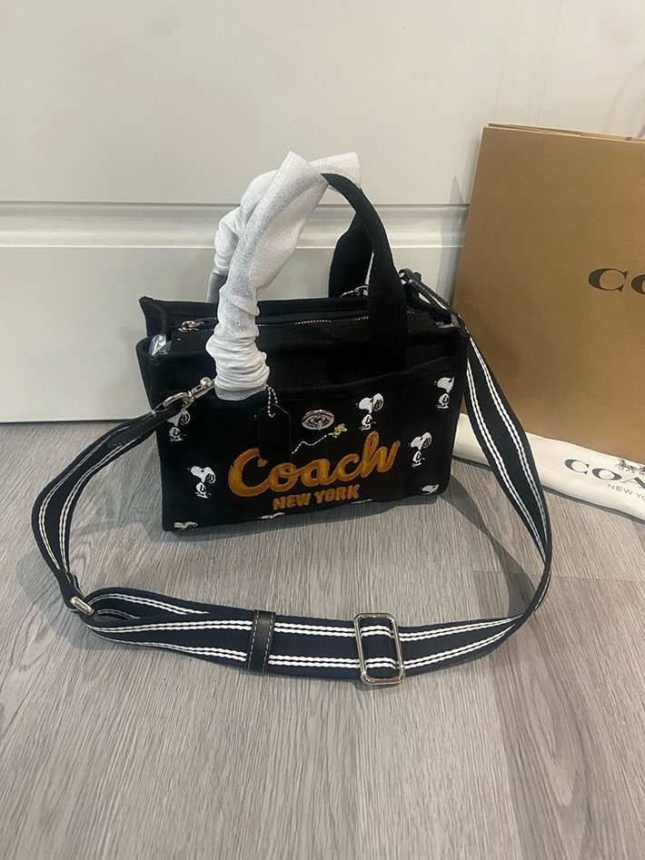 最高級コーチスーパーコピー COACH スヌーピー ピーナッツ コラボ トート バッグ ショルダーバッグ ブラック 2629323 コーチ トートバッグ アウトレット - 画像 (8)