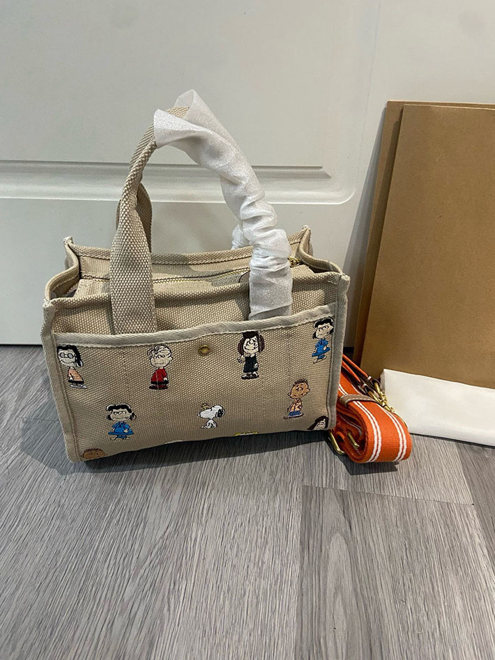 最高級コーチスーパーコピー COACH スヌーピー ピーナッツ コラボ トート バッグ ショルダーバッグ ベージュ 2629324 コーチ トートバッグ キャンバス - 画像 (8)