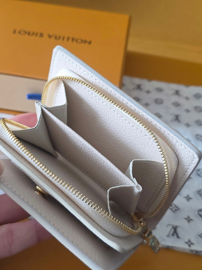 ルイヴィトン販売店舗 財布 レディース LV ポルトフォイユ・クレア モノグラム・ミルキーホワイト、ブルー M28274 ルイヴィトン 財布 新作 - 画像 (3)
