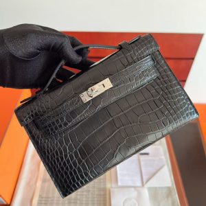 エルメス ポシェット ケリー 定価