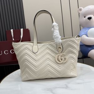 グッチ トートバッグ 大きめ