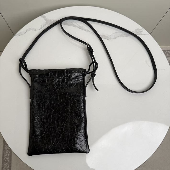 バレンシアガ バッグ 人気 レディース BALENCIAGA Shopper フォンホルダー ブラック 8529302ABH61090 バレンシアガ バッグ ショルダー メンズ - 画像 (8)