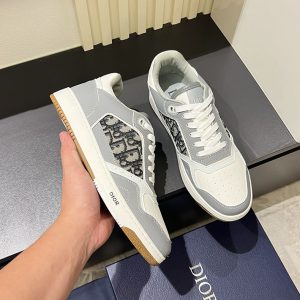 ディオール 靴 アウトレット