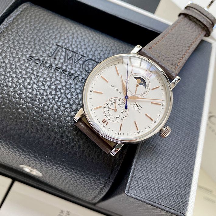 最高級IWCスーパーコピー IWC時計コピー ポートフィノ コンプリート カレンダー 41mm IW359002 IWC 時計 メンズ 人気 - 画像 (11)